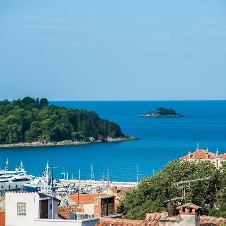 Blu Sky * Ρόβινι